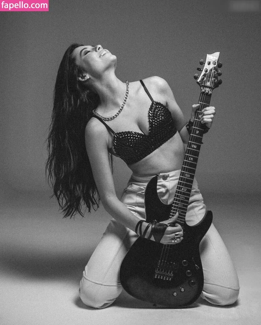 Larissa Liveir Onlyfans Photo Gallery 