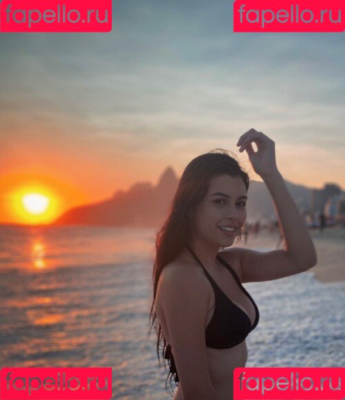 Larissa Liveir Onlyfans Photo Gallery 