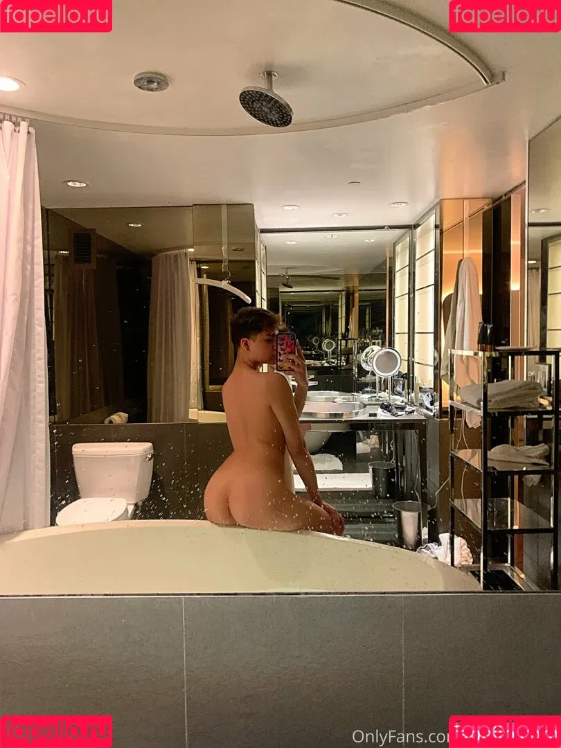 thebarbieetwink Onlyfans Photo Gallery 