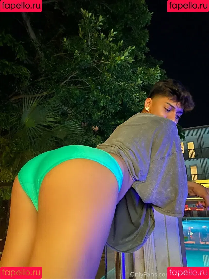 thebarbieetwink Onlyfans Photo Gallery 