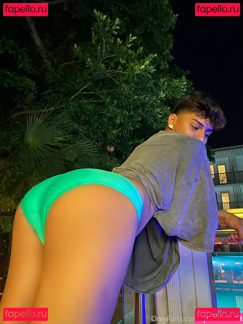 thebarbieetwink Onlyfans Photo Gallery 