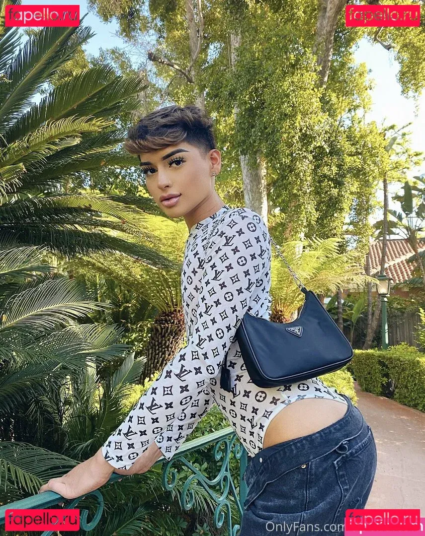 thebarbieetwink Onlyfans Photo Gallery 