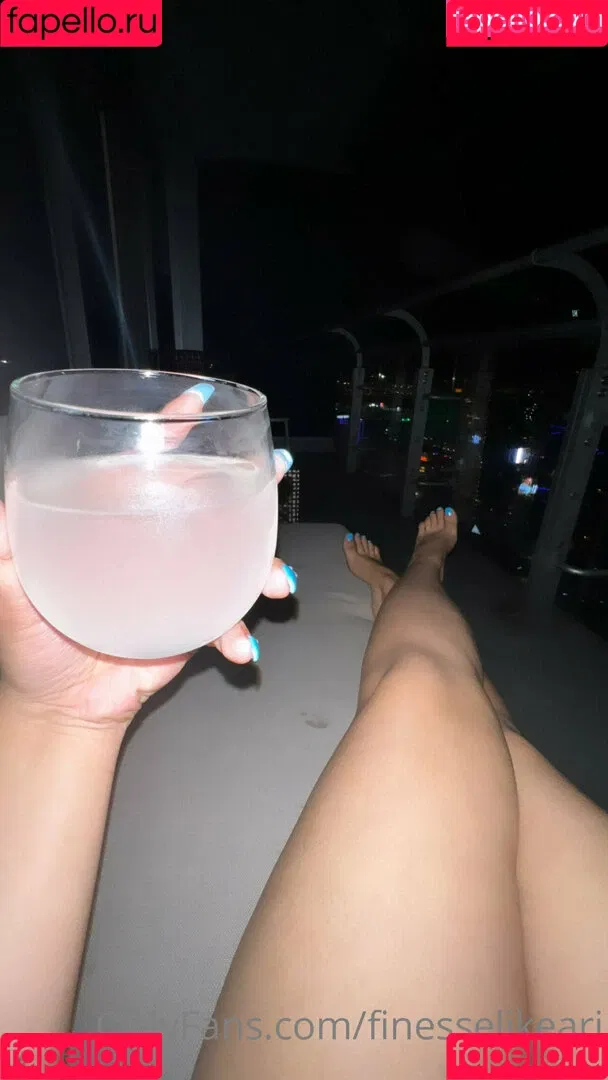 finesselikeari Onlyfans Photo Gallery 
