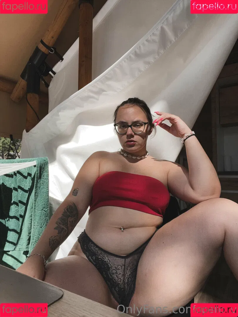 Vani_v Onlyfans Photo Gallery 