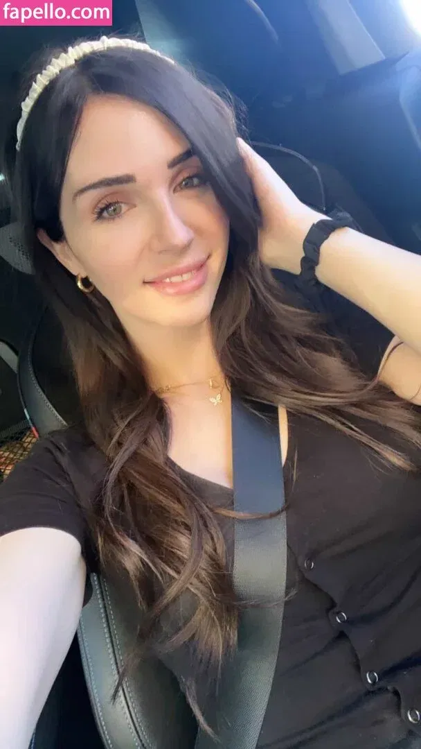 Sarah Hills Onlyfans Photo Gallery 