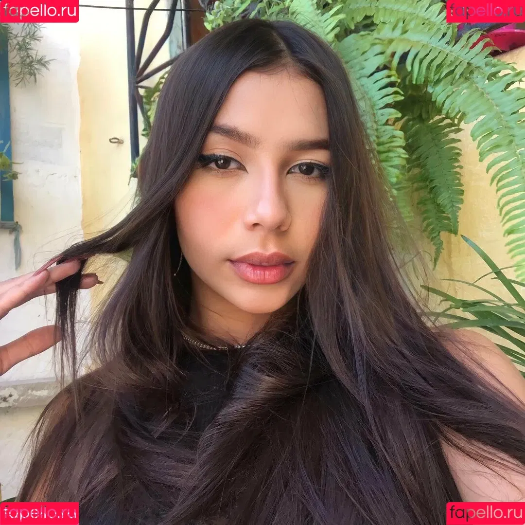 Iasmin Rodrigues Onlyfans Photo Gallery 