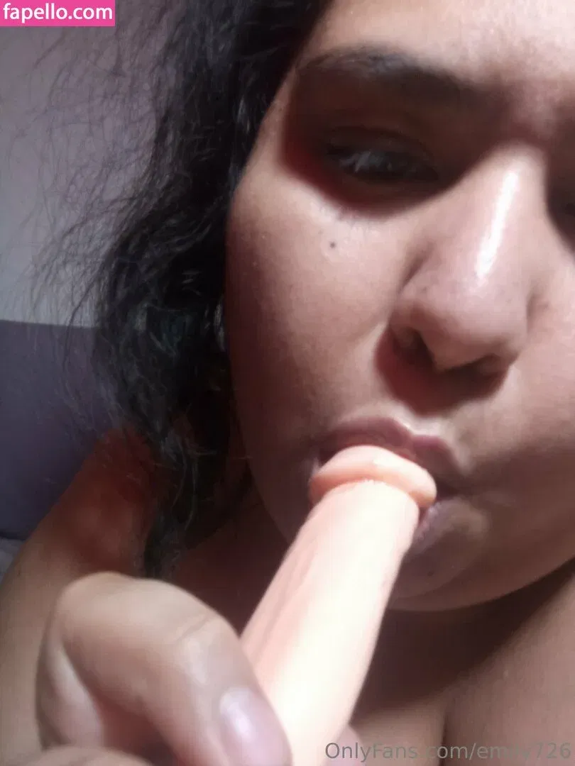 emily726 Onlyfans Photo Gallery 