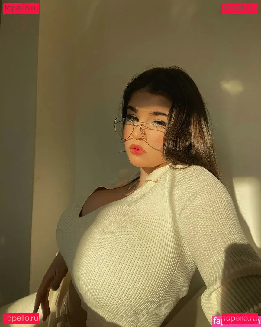 pasenciuc.karina Onlyfans Photo Gallery 