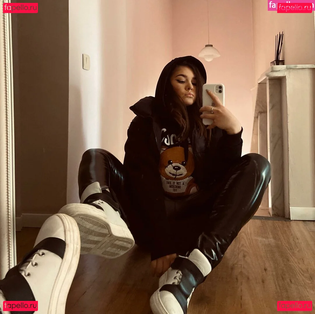 pasenciuc.karina Onlyfans Photo Gallery 