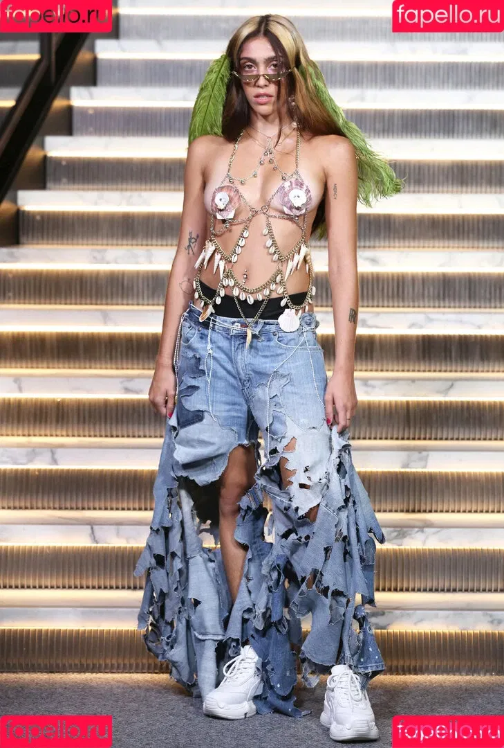 Lourdes Maria Ciccone Leon Onlyfans Photo Gallery 