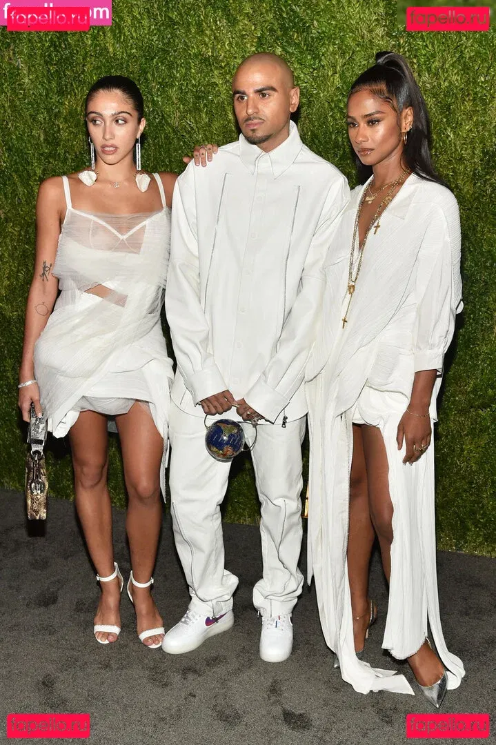 Lourdes Maria Ciccone Leon Onlyfans Photo Gallery 