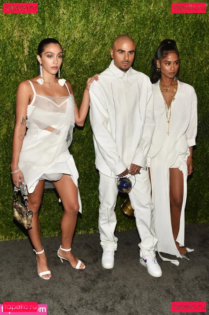 Lourdes Maria Ciccone Leon Onlyfans Photo Gallery 