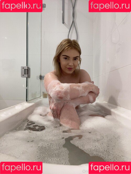 tynnillevip Onlyfans Photo Gallery 