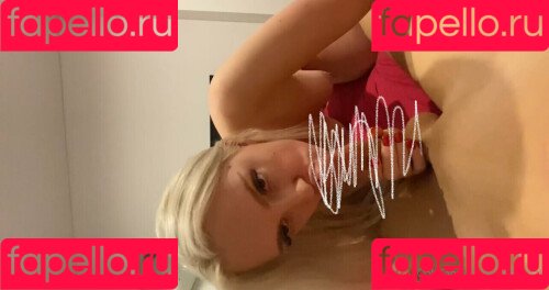 tynnillevip Onlyfans Photo Gallery 