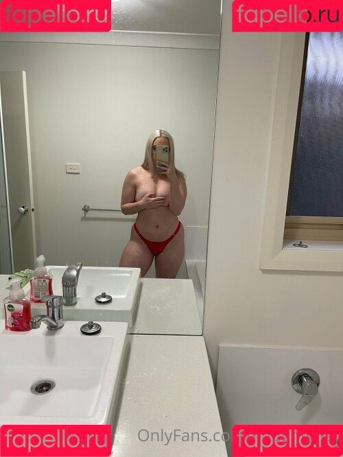 tynnillevip Onlyfans Photo Gallery 