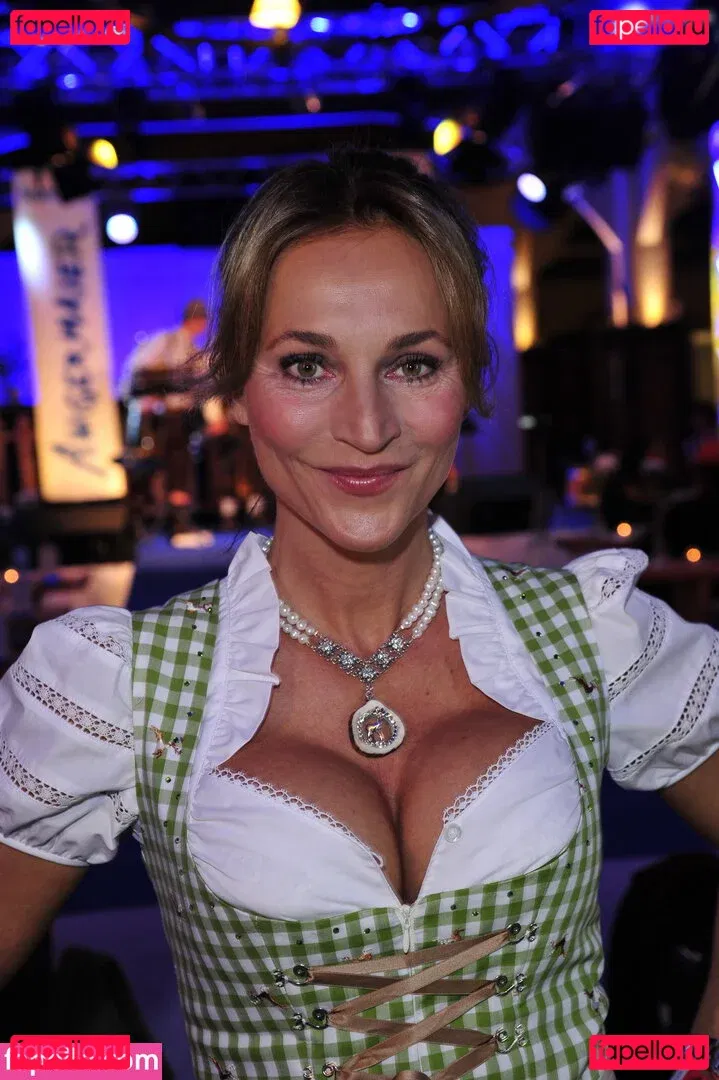 Caroline Beil Onlyfans Photo Gallery 