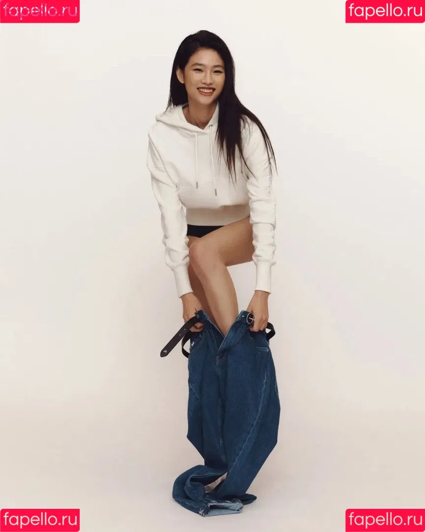Jung Ho-yeon Onlyfans Photo Gallery 