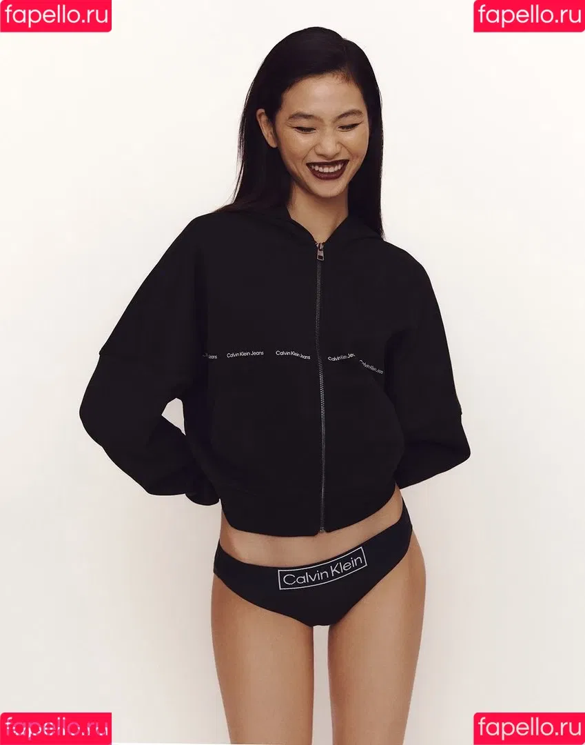 Jung Ho-yeon Onlyfans Photo Gallery 