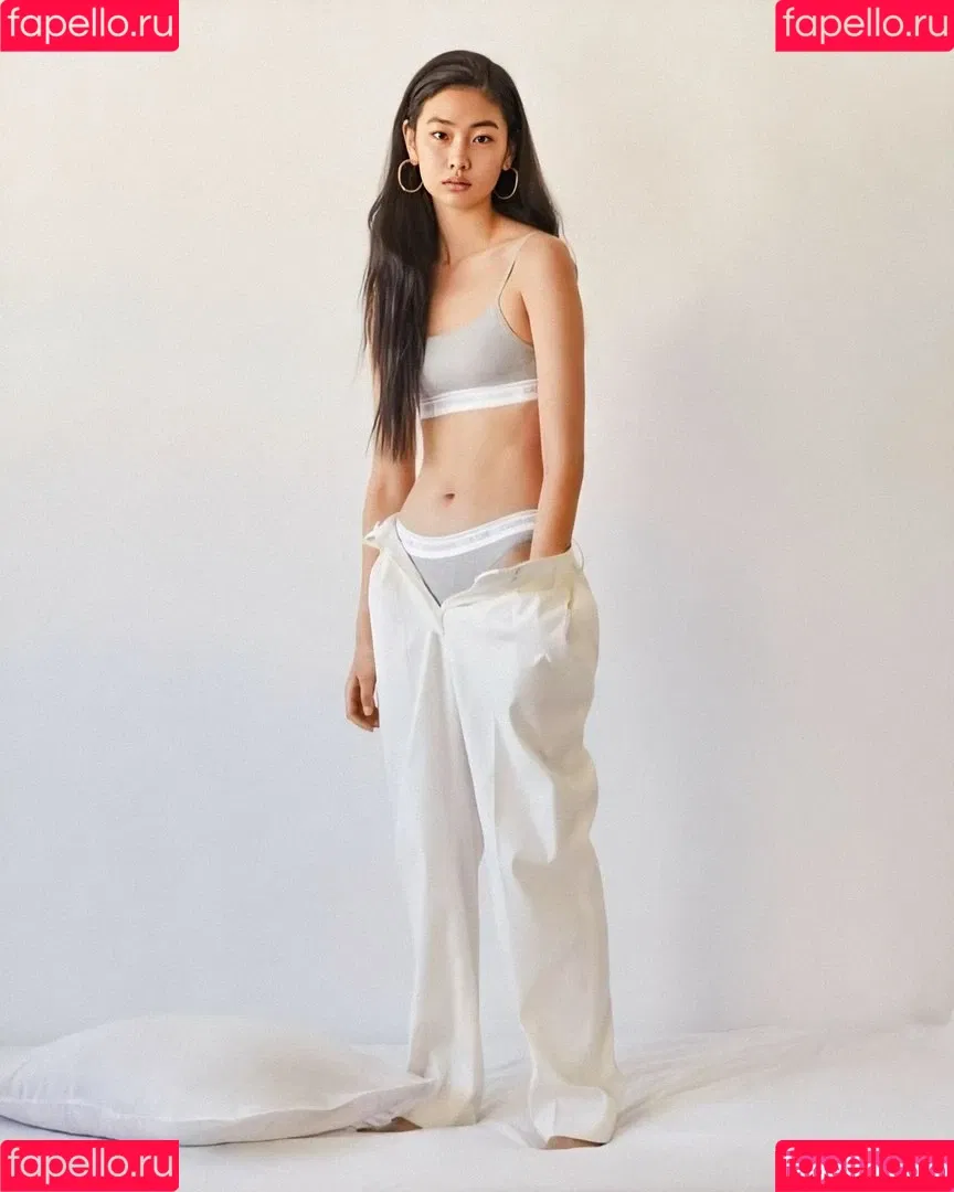 Jung Ho-yeon Onlyfans Photo Gallery 