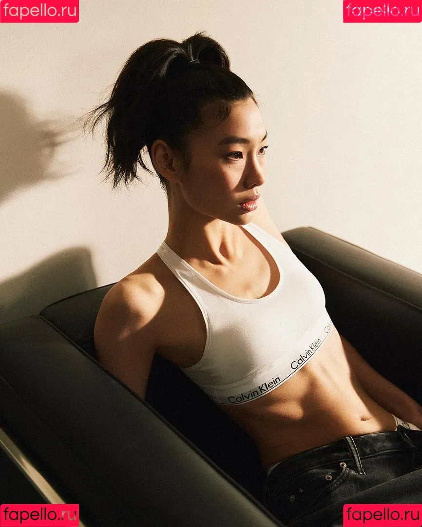 Jung Ho-yeon Onlyfans Photo Gallery 