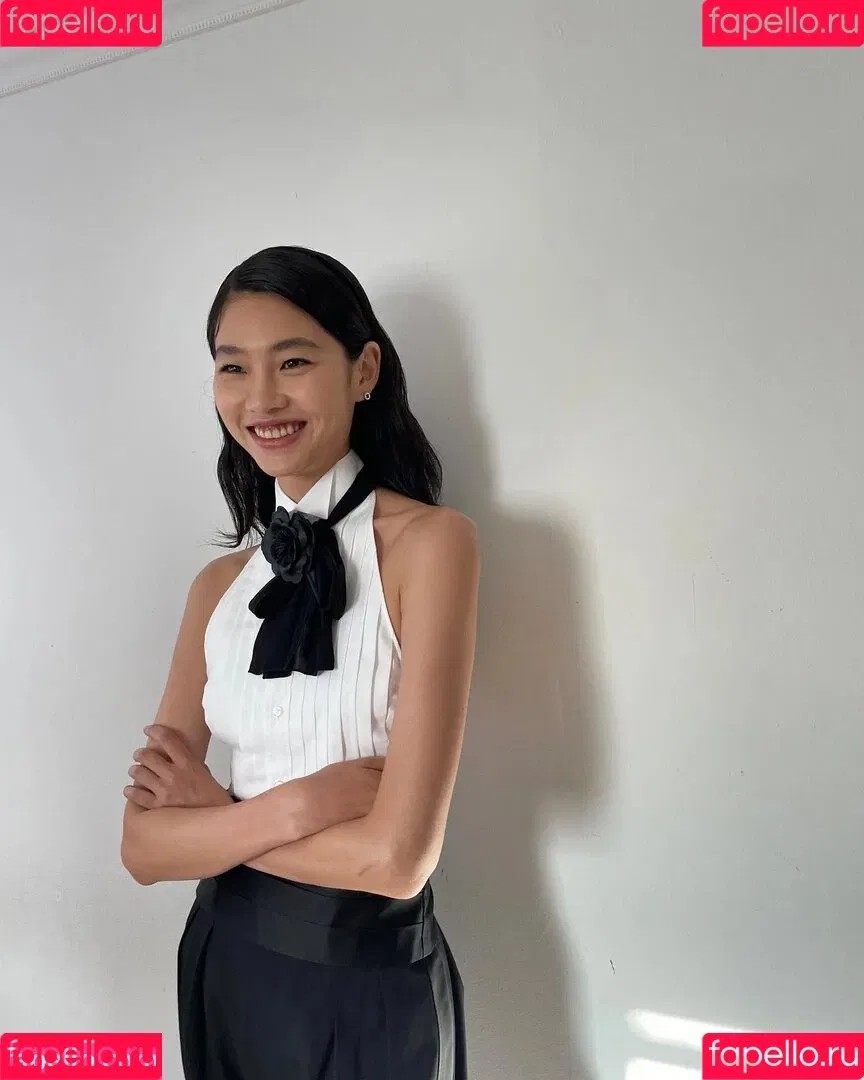 Jung Ho-yeon Onlyfans Photo Gallery 