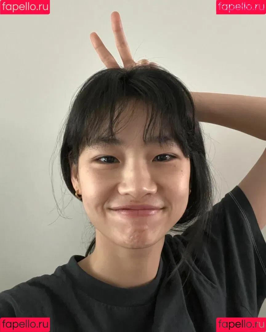 Jung Ho-yeon Onlyfans Photo Gallery 