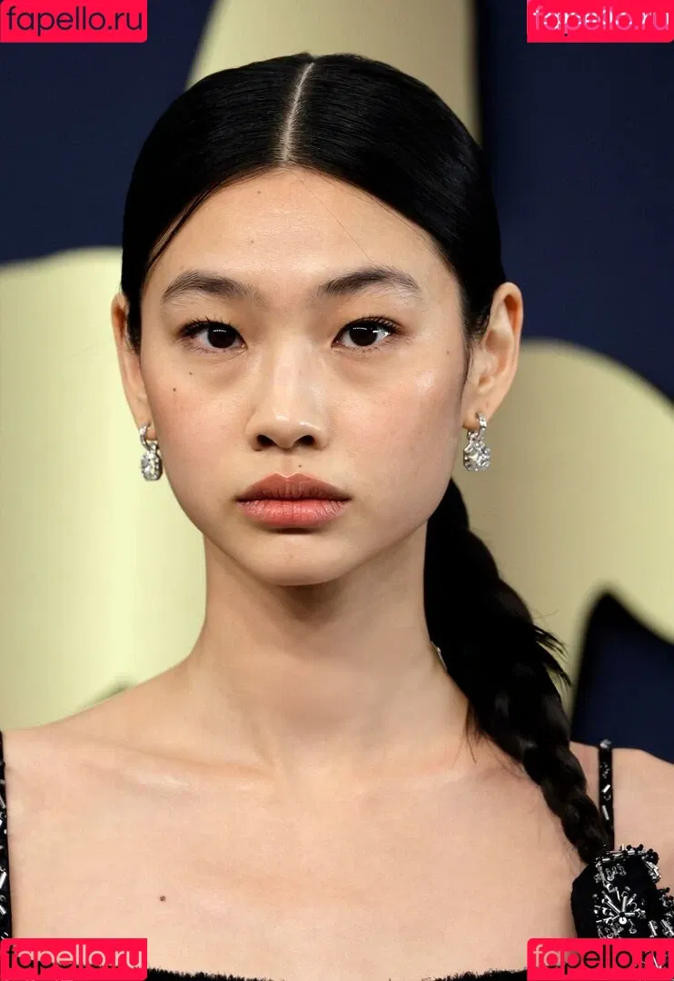 Jung Ho-yeon Onlyfans Photo Gallery 