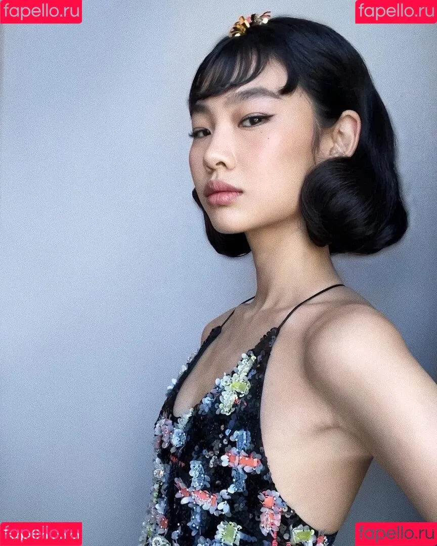 Jung Ho-yeon Onlyfans Photo Gallery 
