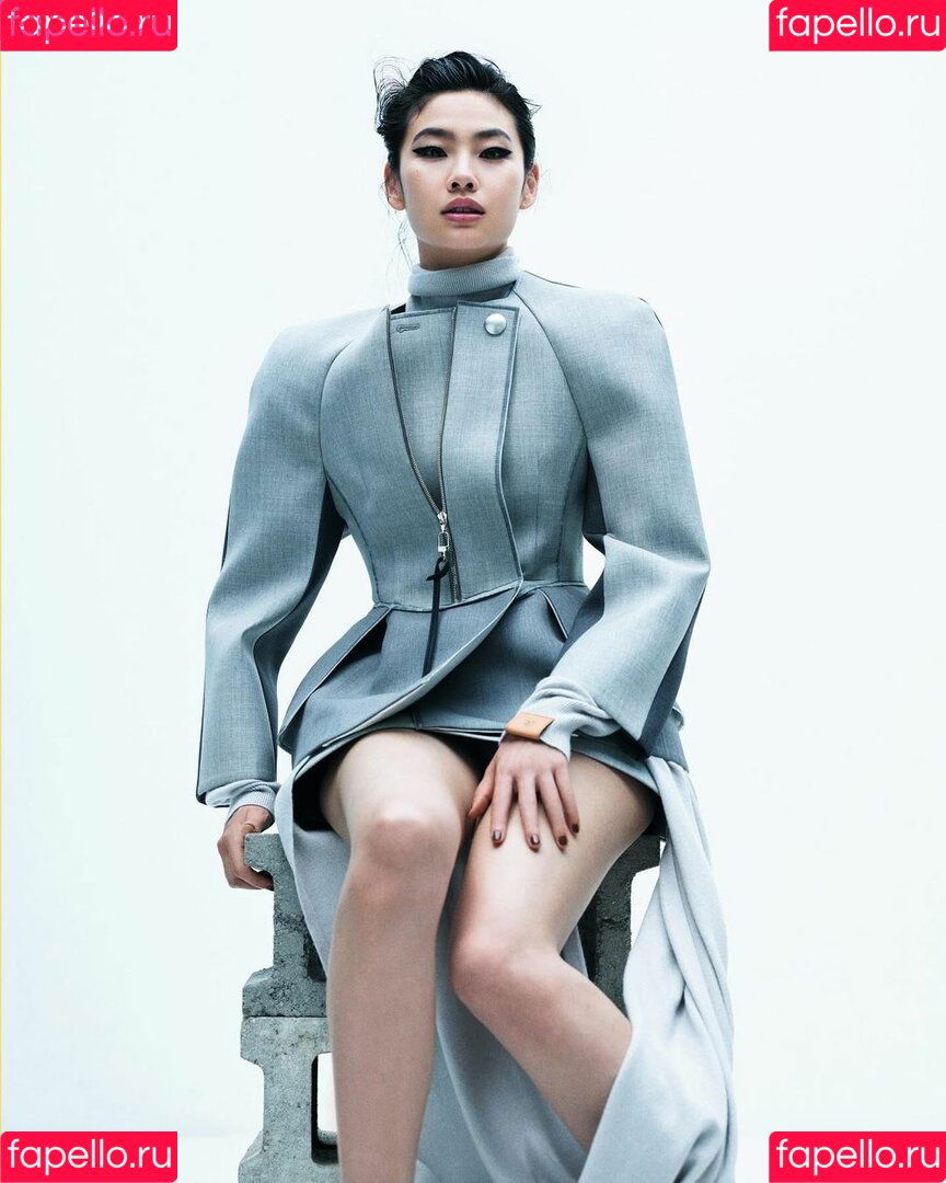 Jung Ho-yeon Onlyfans Photo Gallery 