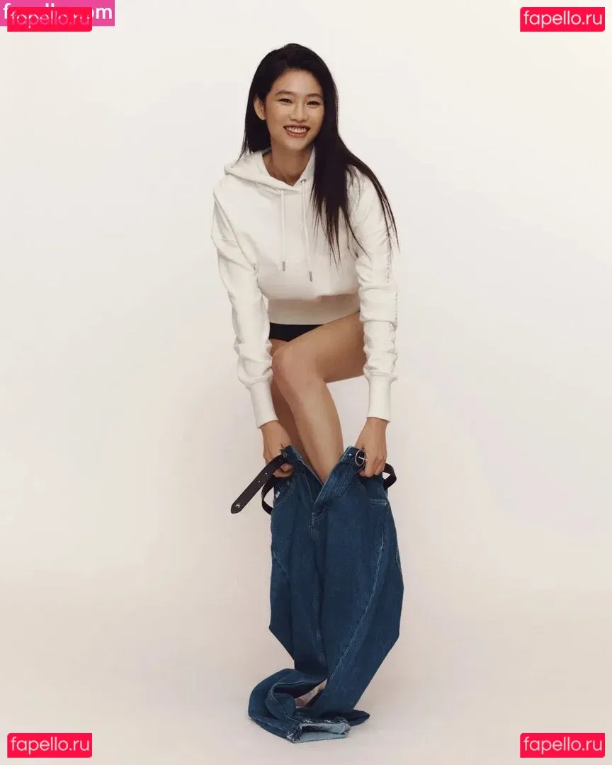 Jung Ho-yeon Onlyfans Photo Gallery 