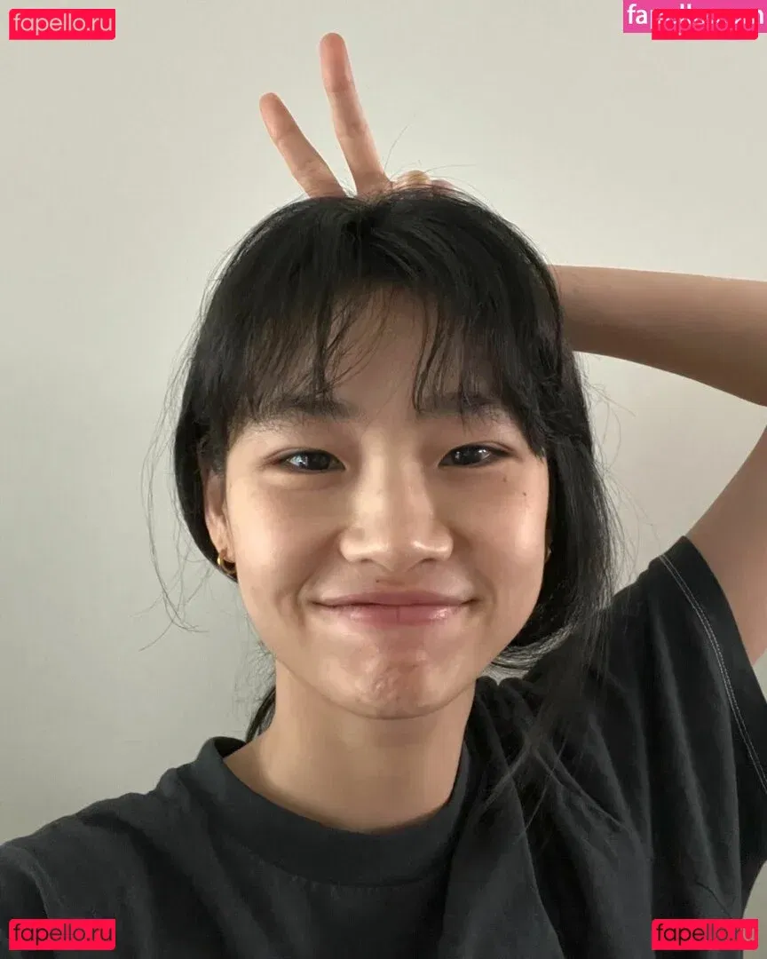 Jung Ho-yeon Onlyfans Photo Gallery 