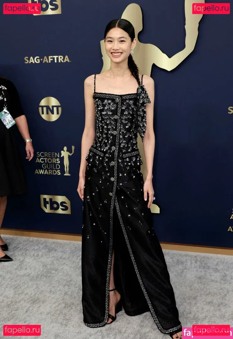 Jung Ho-yeon Onlyfans Photo Gallery 