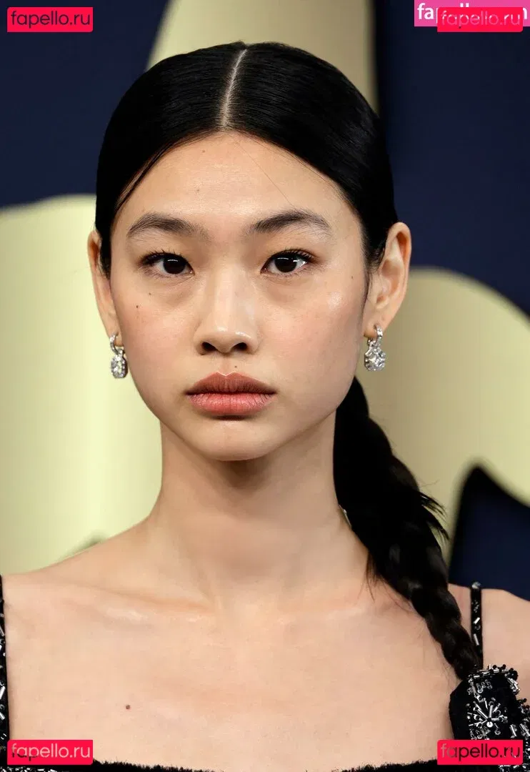 Jung Ho-yeon Onlyfans Photo Gallery 