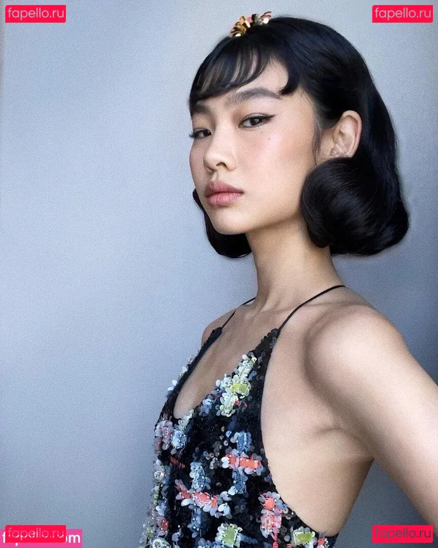 Jung Ho-yeon Onlyfans Photo Gallery 