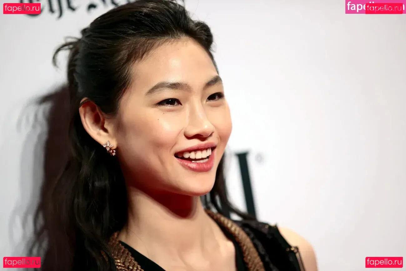 Jung Ho-yeon Onlyfans Photo Gallery 