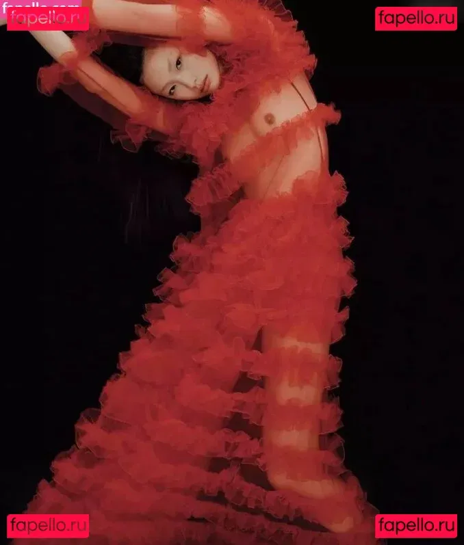 Jung Ho-yeon Onlyfans Photo Gallery 