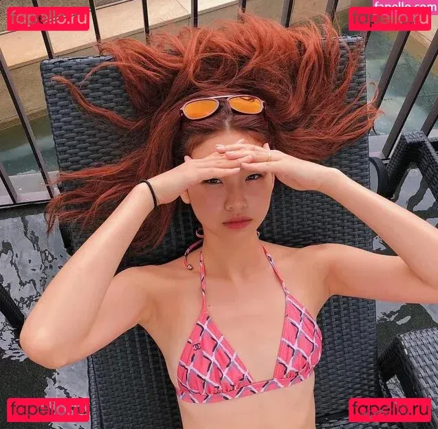 Jung Ho-yeon Onlyfans Photo Gallery 