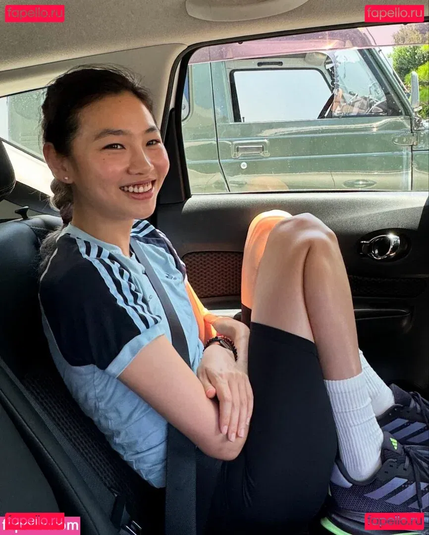 Jung Ho-yeon Onlyfans Photo Gallery 