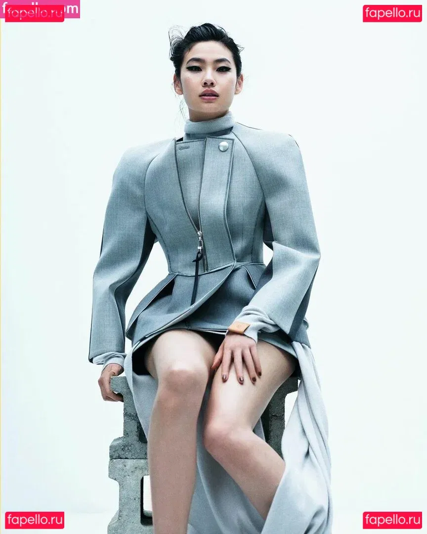 Jung Ho-yeon Onlyfans Photo Gallery 