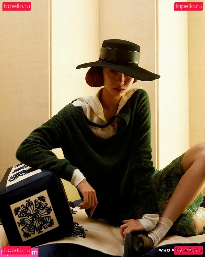 Jung Ho-yeon Onlyfans Photo Gallery 