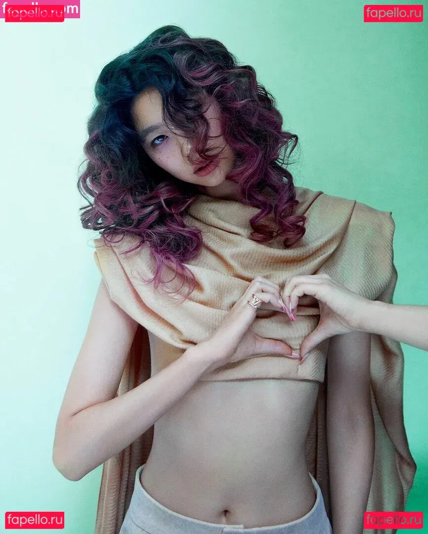 Jung Ho-yeon Onlyfans Photo Gallery 