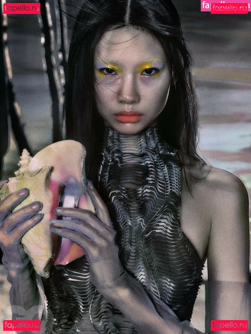 Jung Ho-yeon Onlyfans Photo Gallery 