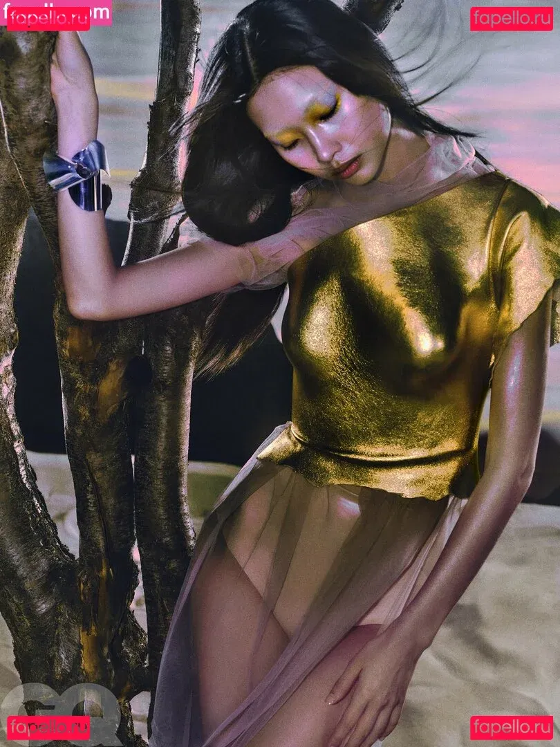 Jung Ho-yeon Onlyfans Photo Gallery 