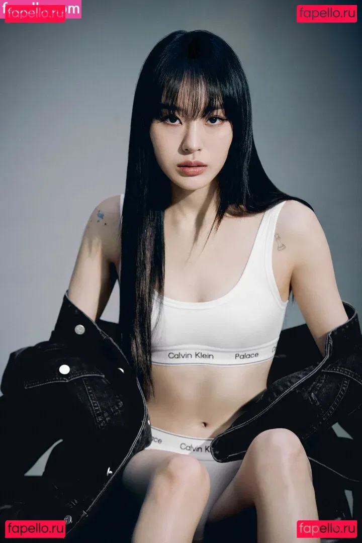 Jung Ho-yeon Onlyfans Photo Gallery 