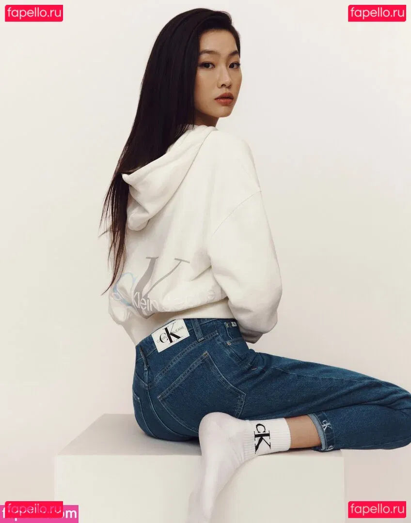 Jung Ho-yeon Onlyfans Photo Gallery 