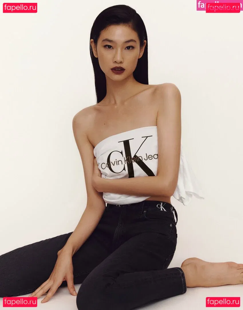 Jung Ho-yeon Onlyfans Photo Gallery 