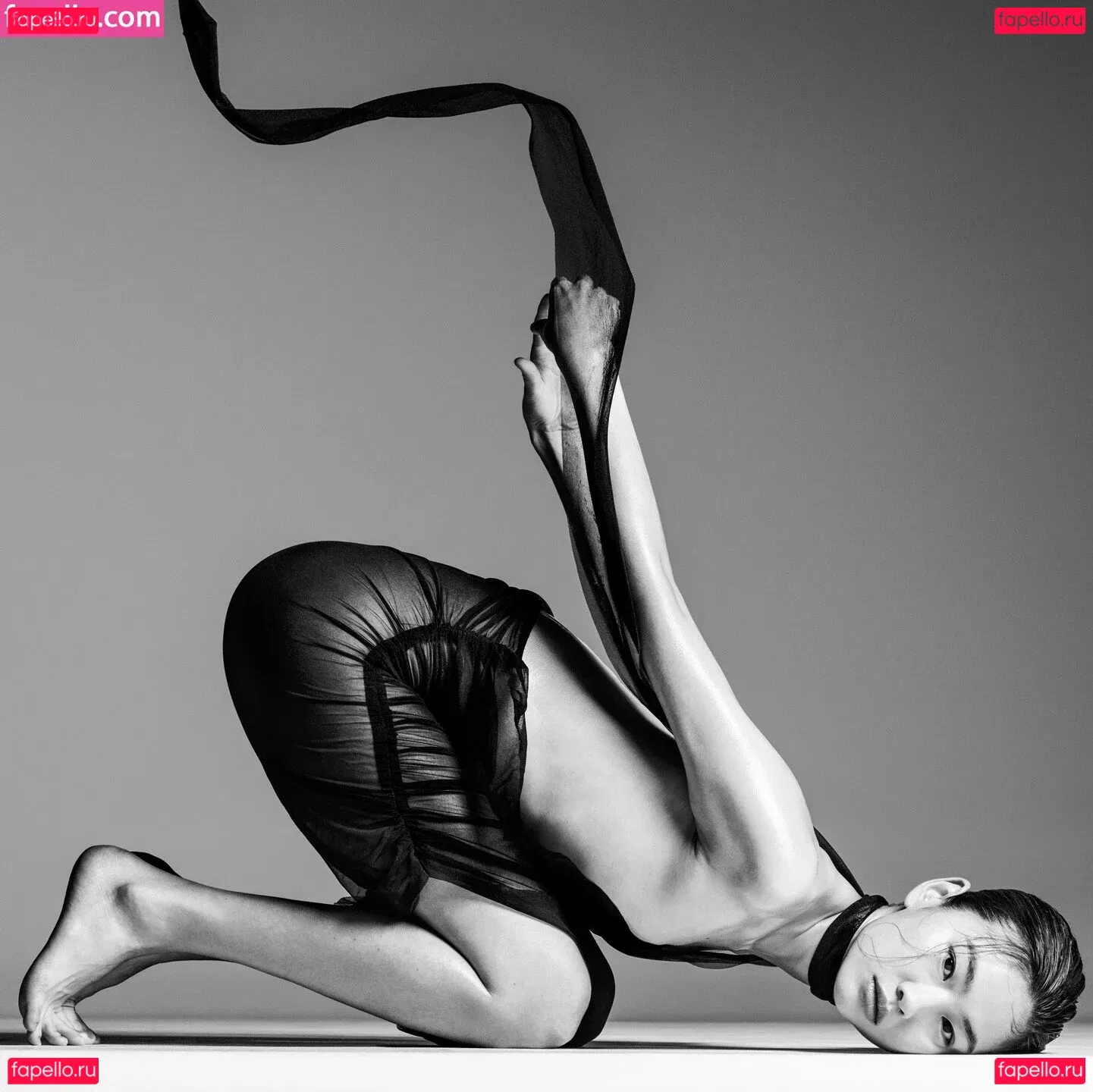 Jung Ho-yeon Onlyfans Photo Gallery 