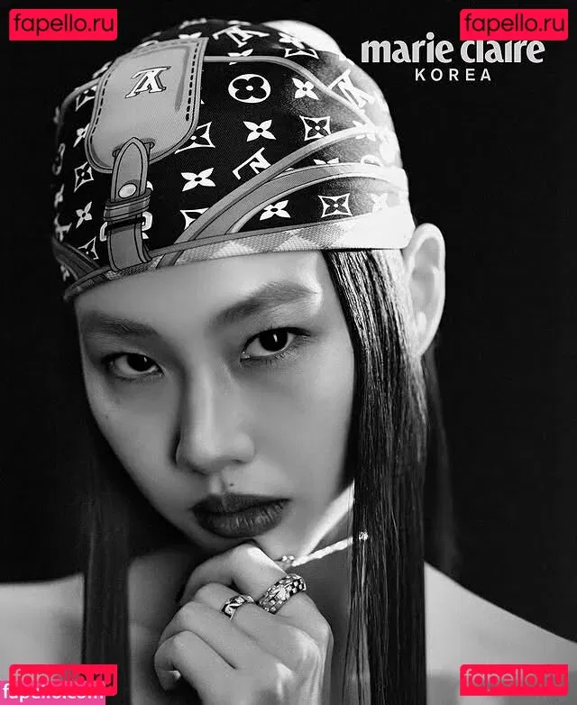 Jung Ho-yeon Onlyfans Photo Gallery 