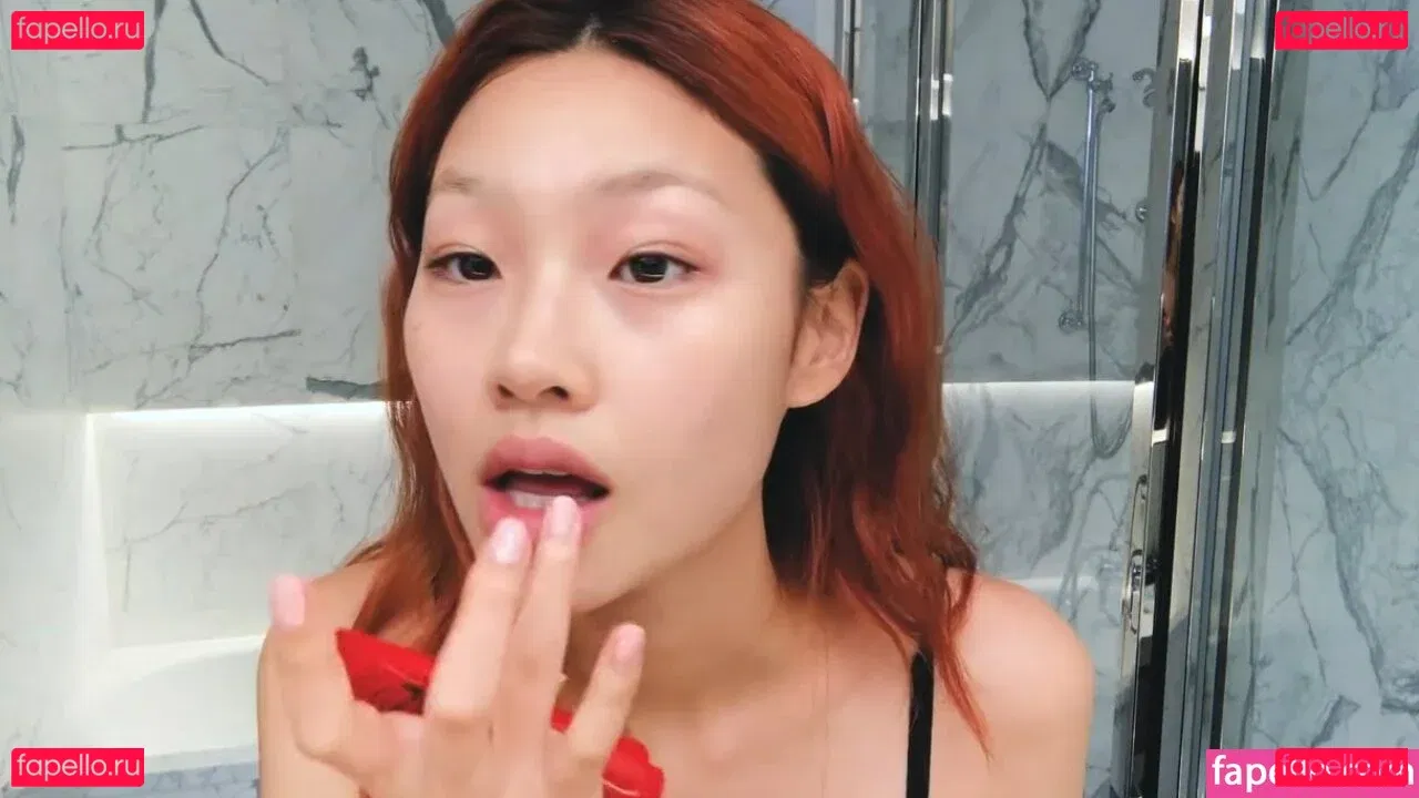 Jung Ho-yeon Onlyfans Photo Gallery 