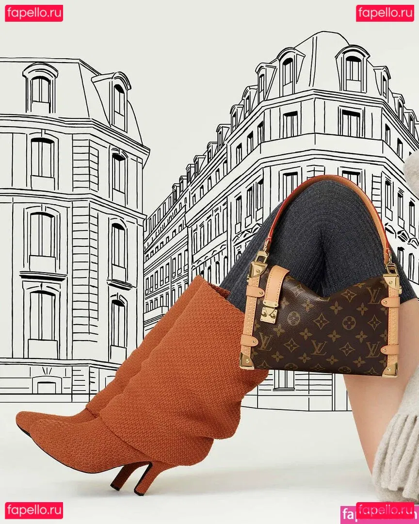 Jung Ho-yeon Onlyfans Photo Gallery 